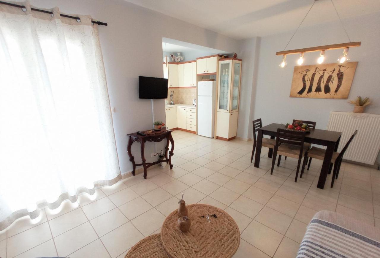 G Apartment In Agia Efimia Exterior foto