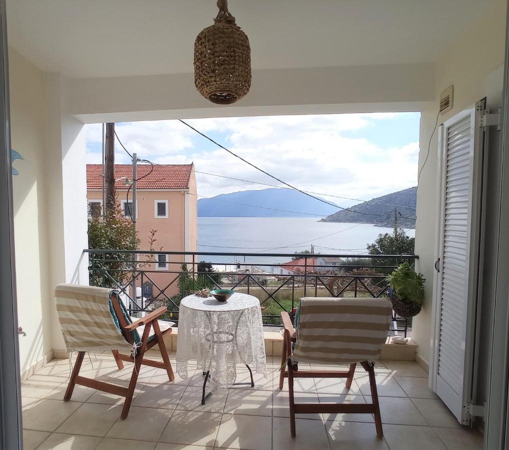 G Apartment In Agia Efimia Exterior foto